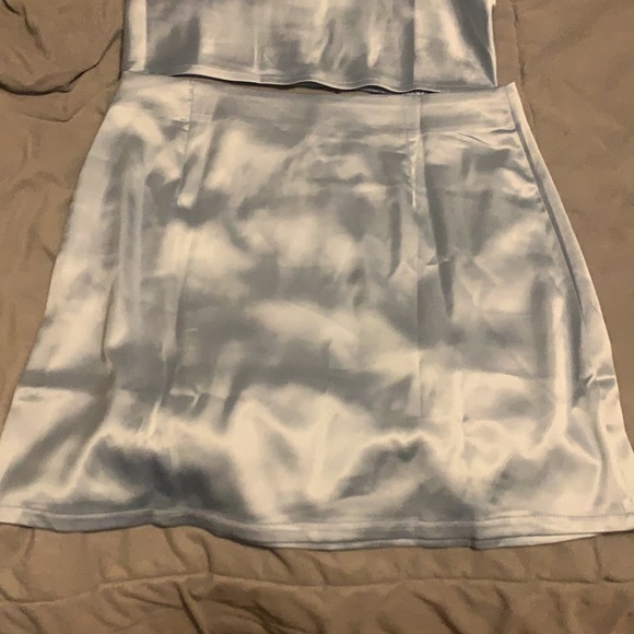 Shein solid shirred satin halter top with skirt - Picture 4 of 7